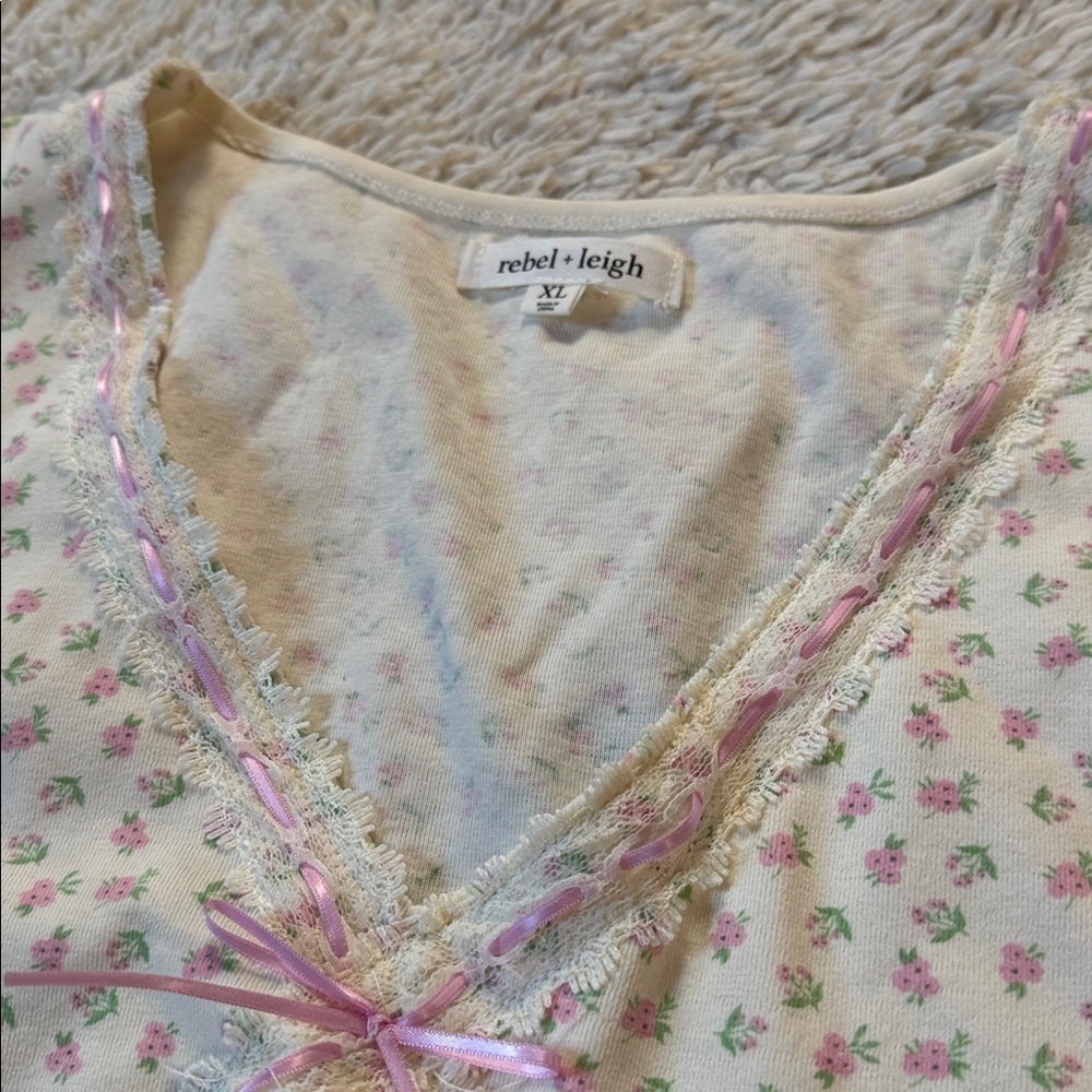 NWT Rebel+ Leigh Floral Knit Tank Top size XL - Picture 2 of 6